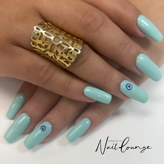 Forever 21 Nail Lounge