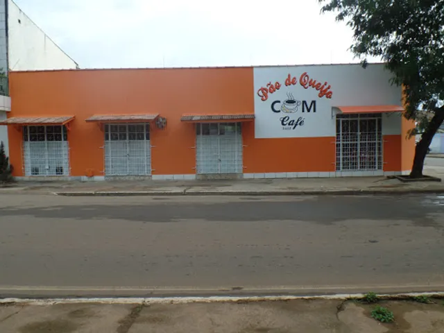 Pão de Queijo com café