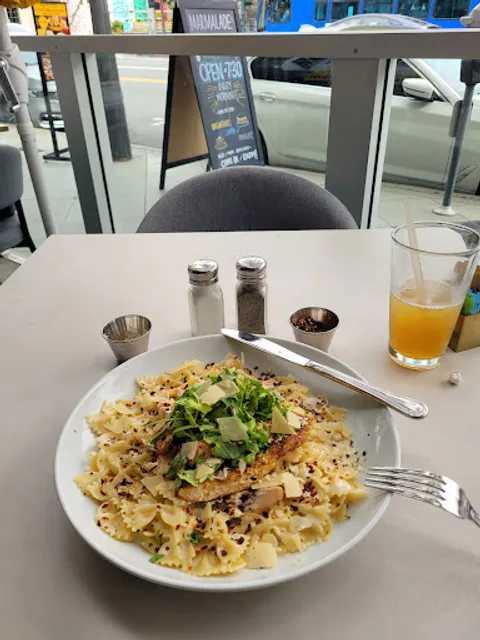 Marmalade Cafe - Santa Monica