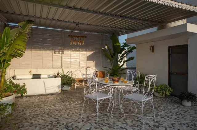 Aravali villa Homestay with Rooftop Jacuzzi