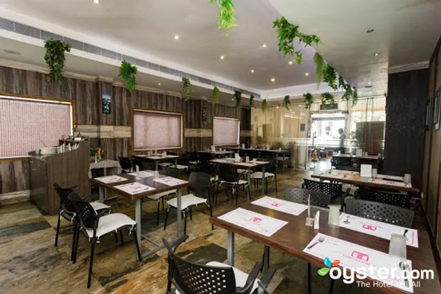 Tamizh Spice Restaurant