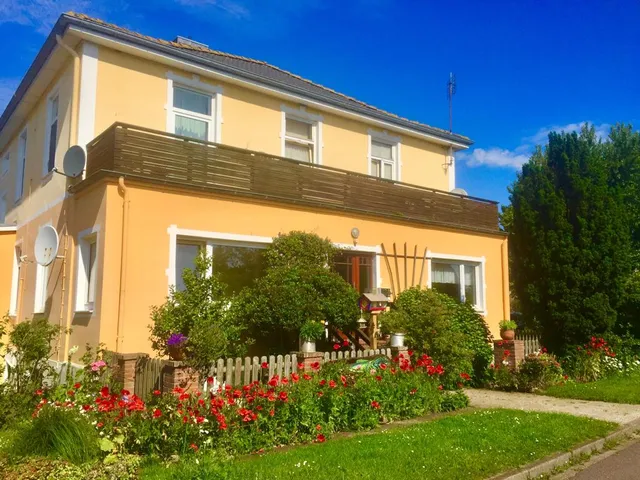 Haus Mira -Ferienwohnungen Amrum-