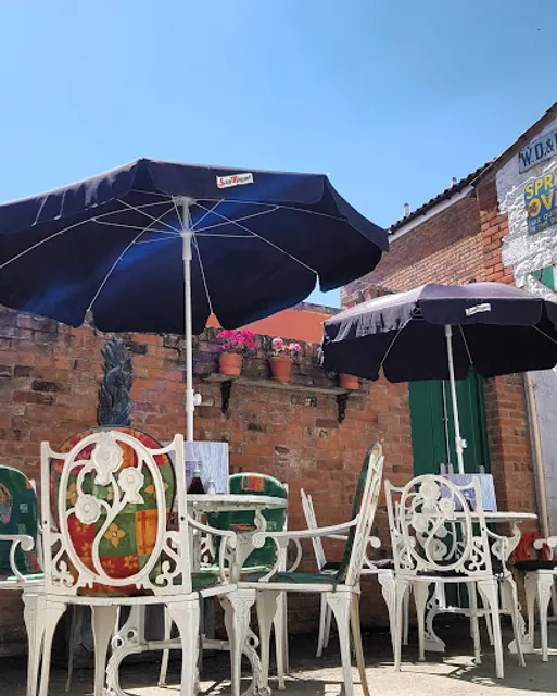 Knight's Fish Restaurant Est 1909