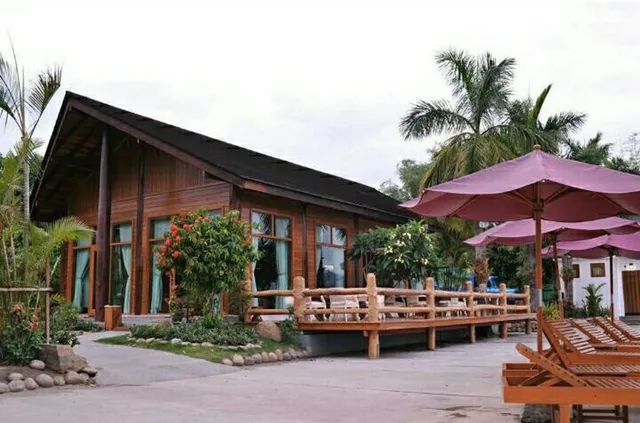 Palm Spring Resort Hotel Myitkyina