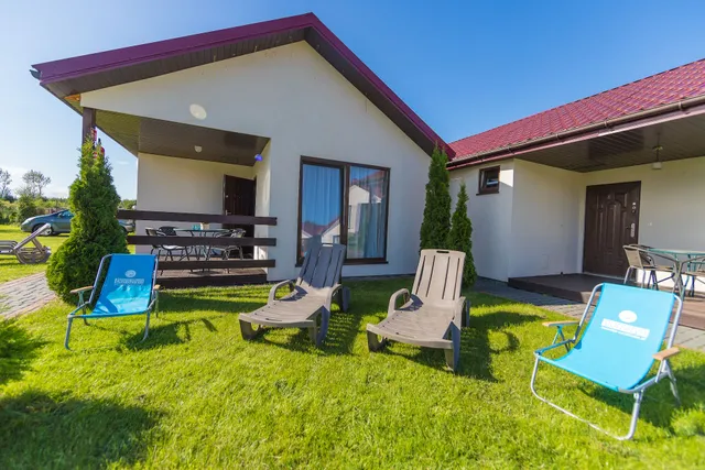 Bursztyn 2 Domki, Pokoje i Studia w Sarbinowie - 300 metrów od Morza