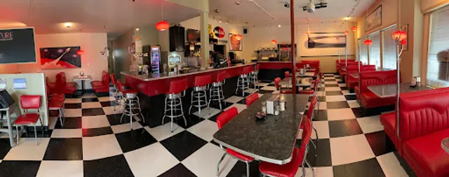 Mercury Cafe & Grill