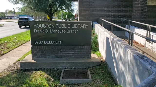 Mancuso Neighborhood Library
