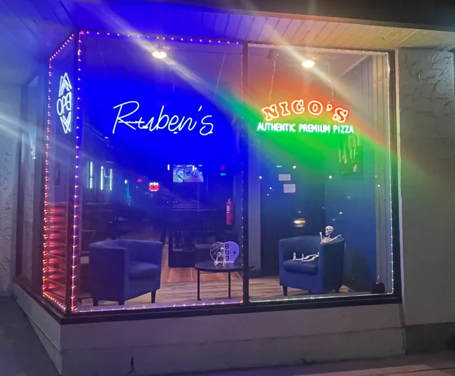 Ruben’s Cocktail Lounge