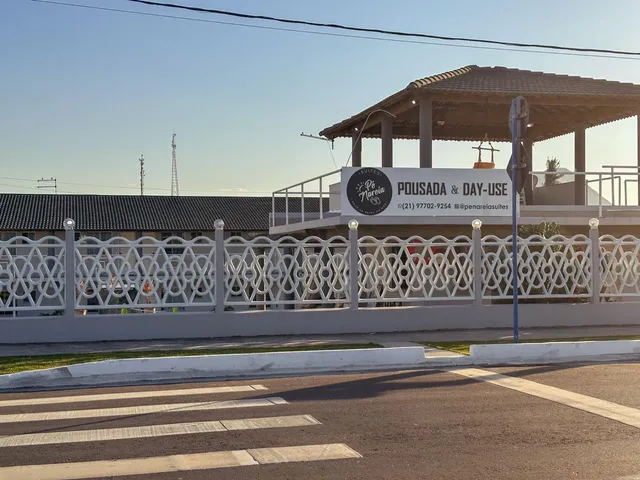 Pé Nareia Suítes Pousada