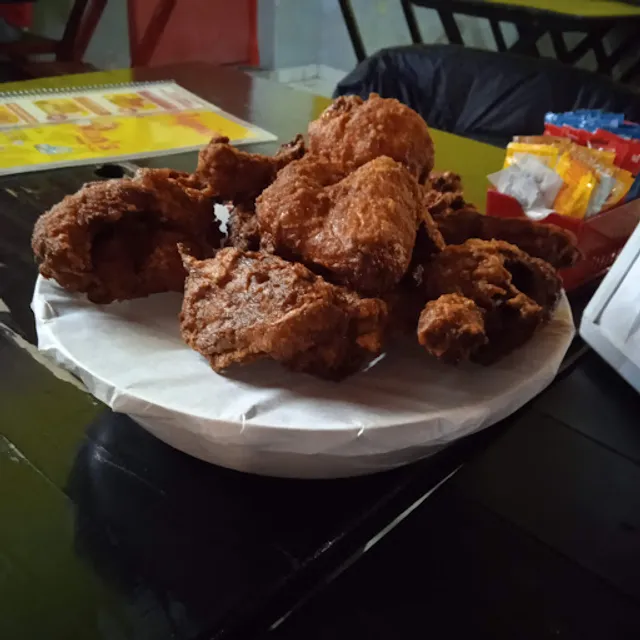 Chickens Frango Frito