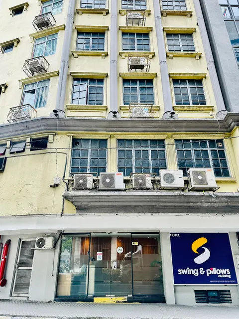 Swing and Pillows @ Masjid Jamek, Kuala Lumpur