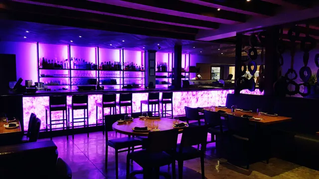 Social House Sushi & Grill