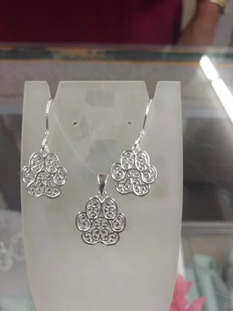 Smith's Jewelry Store