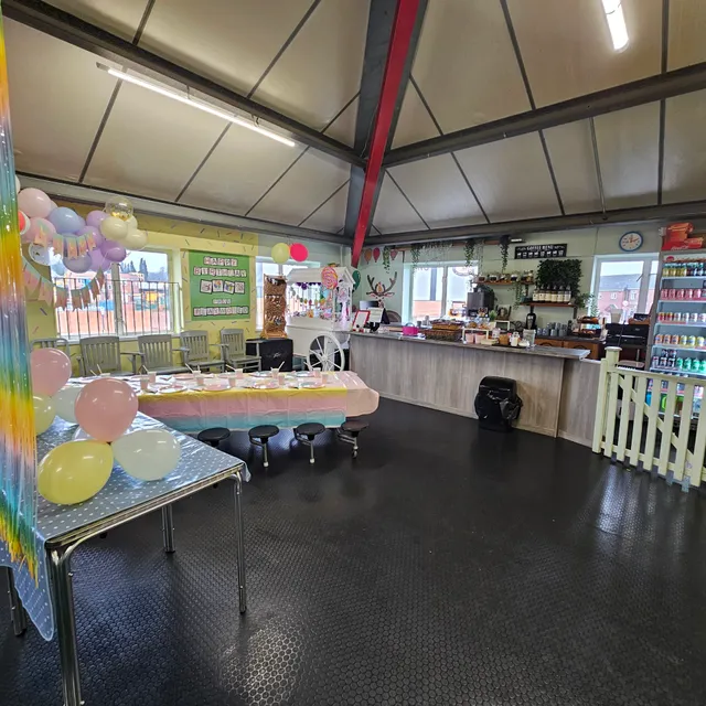 Play - World Explorers