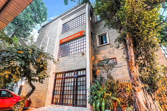 FabExpress Hemkunt Mansion - Hotel in Sector 15, Noida