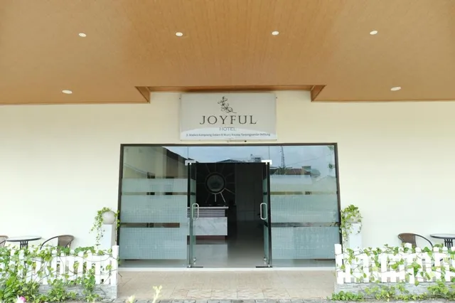 Joyful Hotel