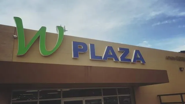 W PLAZA