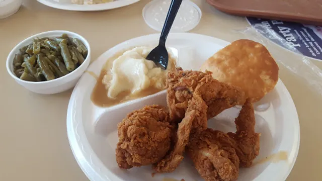 Lee's Famous Recipe Chicken