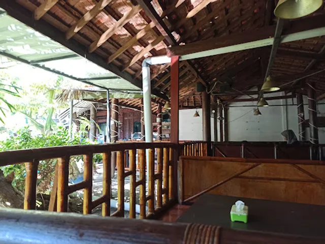 Warung Oemik Ika Ganjarane Hidayah