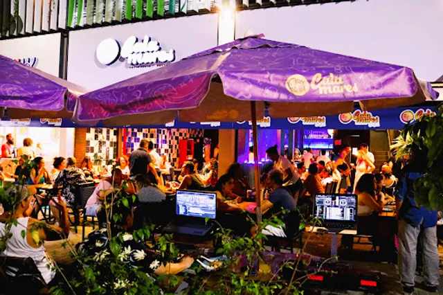 Calamares Cevicheria Restobar