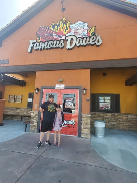 Famous Dave's Bar-B-Que