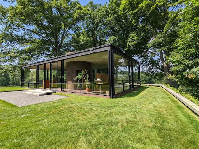The Glass House, National Trust for Historic Preservation