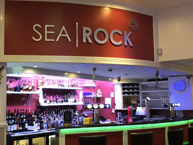 Sea Rock Club