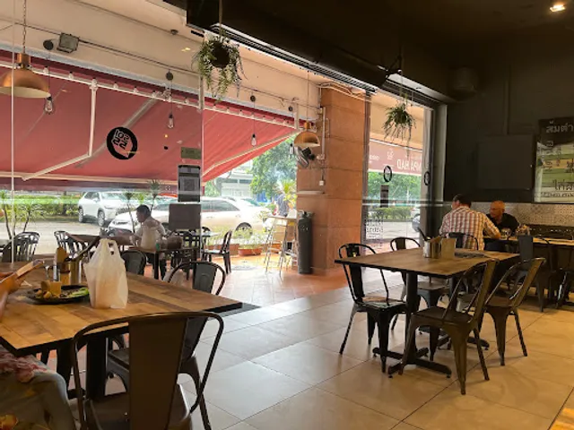 Soi 55 Thai Kitchen - Casa Tropicana