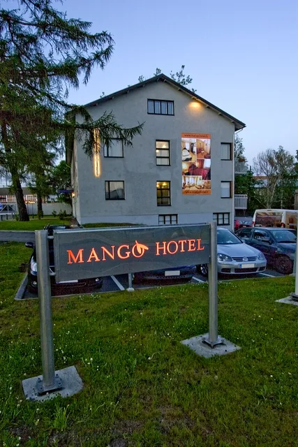Mango Hotel