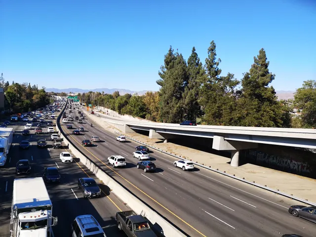 Universal / Studio City Station Park & Ride