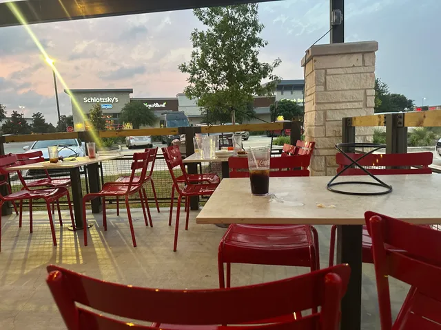 Parry's Pizzeria & Taphouse