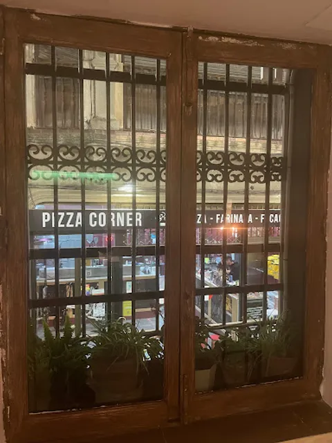 Pizzería The corner