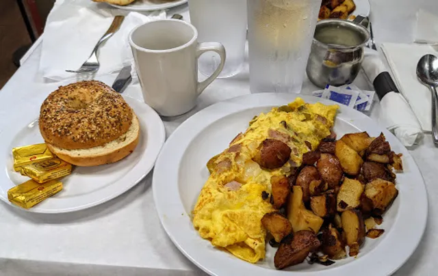 Family Bagels of Long Island