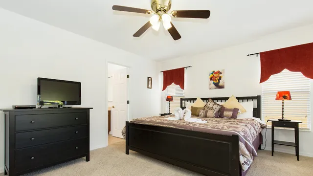 Bella Vida Vacation Homes