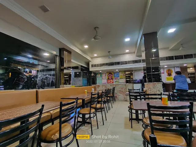 Krishnum Restaurant
