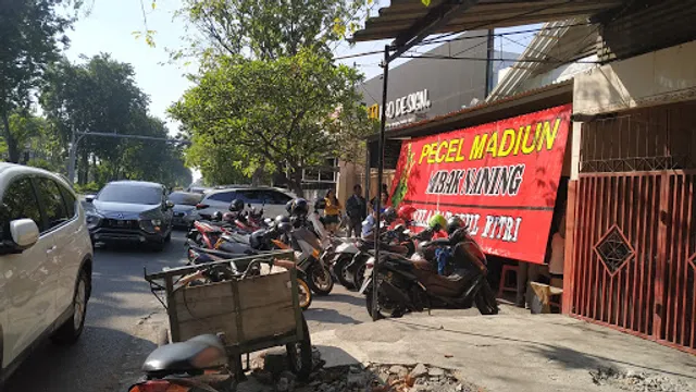 Pecel Madiun Mbak Naning