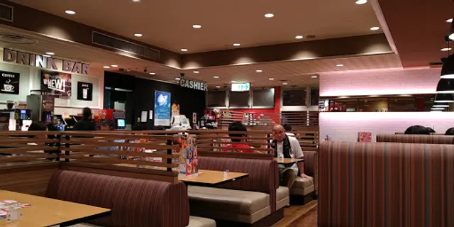 ガスト 厚木愛甲店