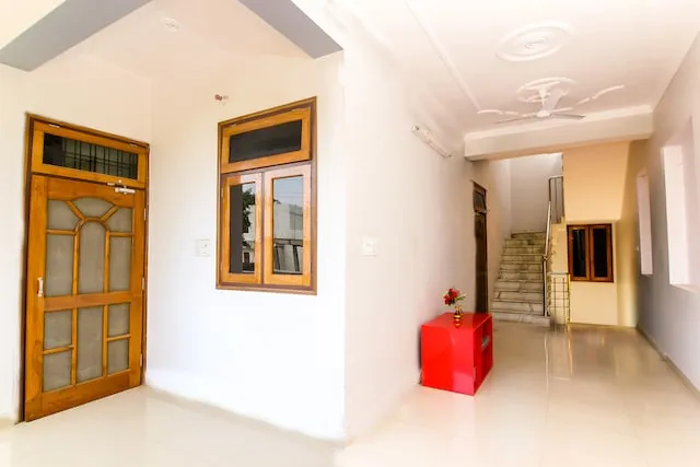 OYO Garden Gates Inn