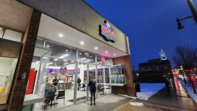 USA Chicken and Biscuit