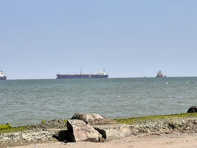 East End Lagoon ADA trailhead