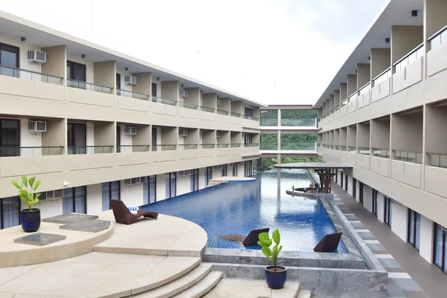 Canyon Hotels & Resorts, Boracay