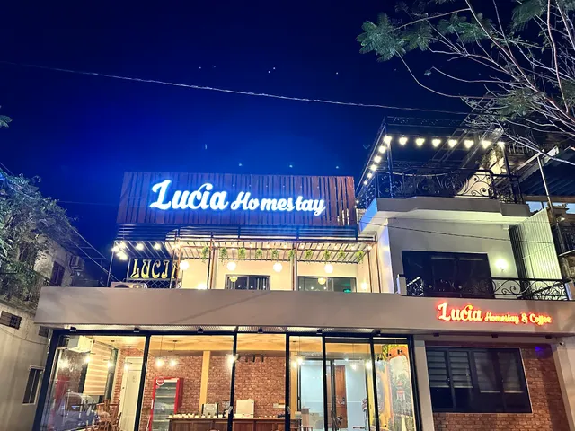 Lucia Homestay & Coffee