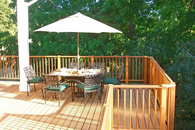 McKenzie Orchards Bed and Breakfast Inn