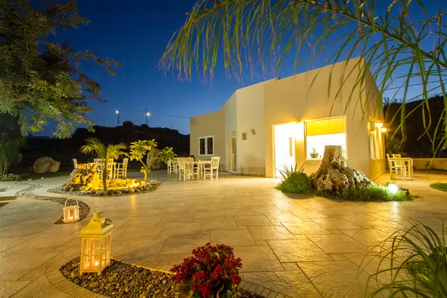 Arodamos Apts & Studios - Mavros Molos