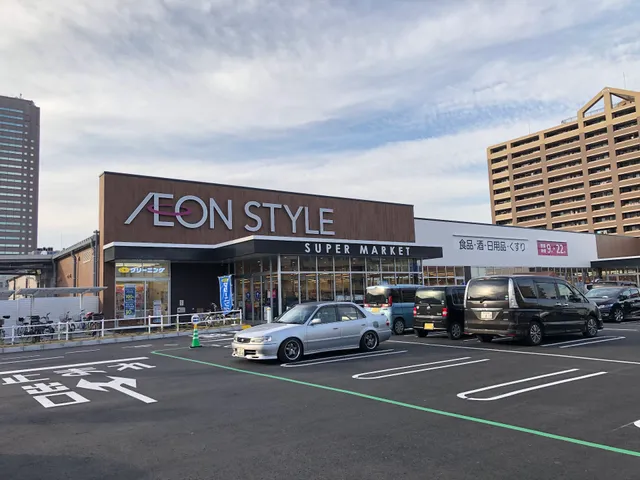 AEON STYLE Chiba Minato