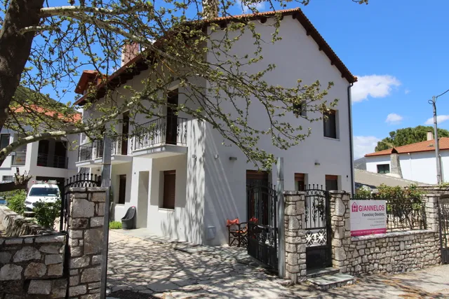 Family’s house kalavrita