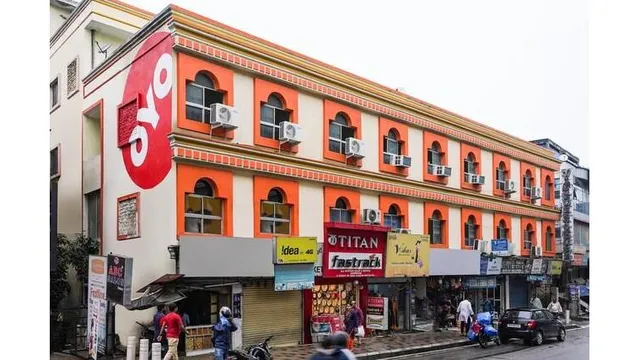 OYO V G Guest House Near Shilparamam