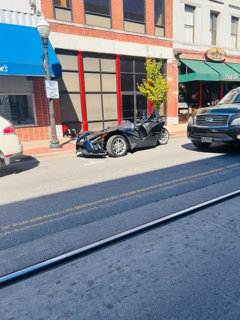 LaHarpe's Office Furniture