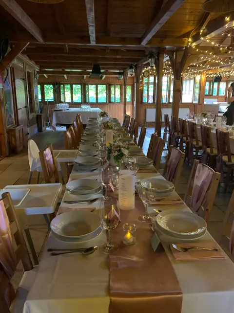 Vadvirág Vendéglő és Fogadó