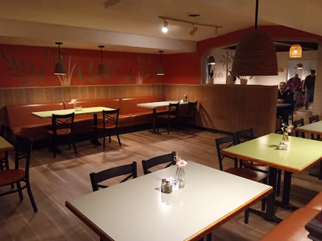 Antojos Eatery and Café